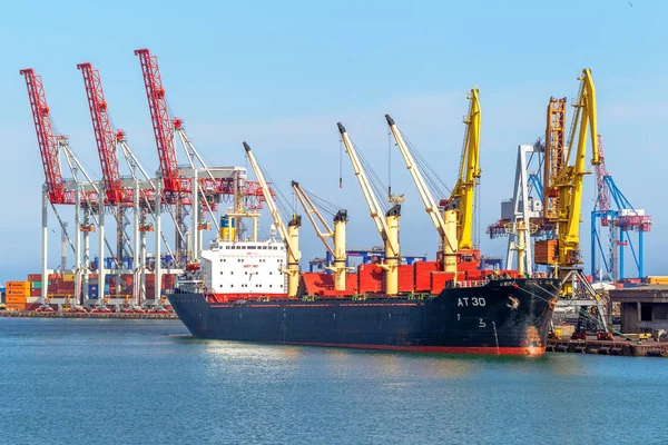 Odessa Ucrania Abril Buque Carga Marítima Amarrado Puerto Odesa Carga — Foto de Stock