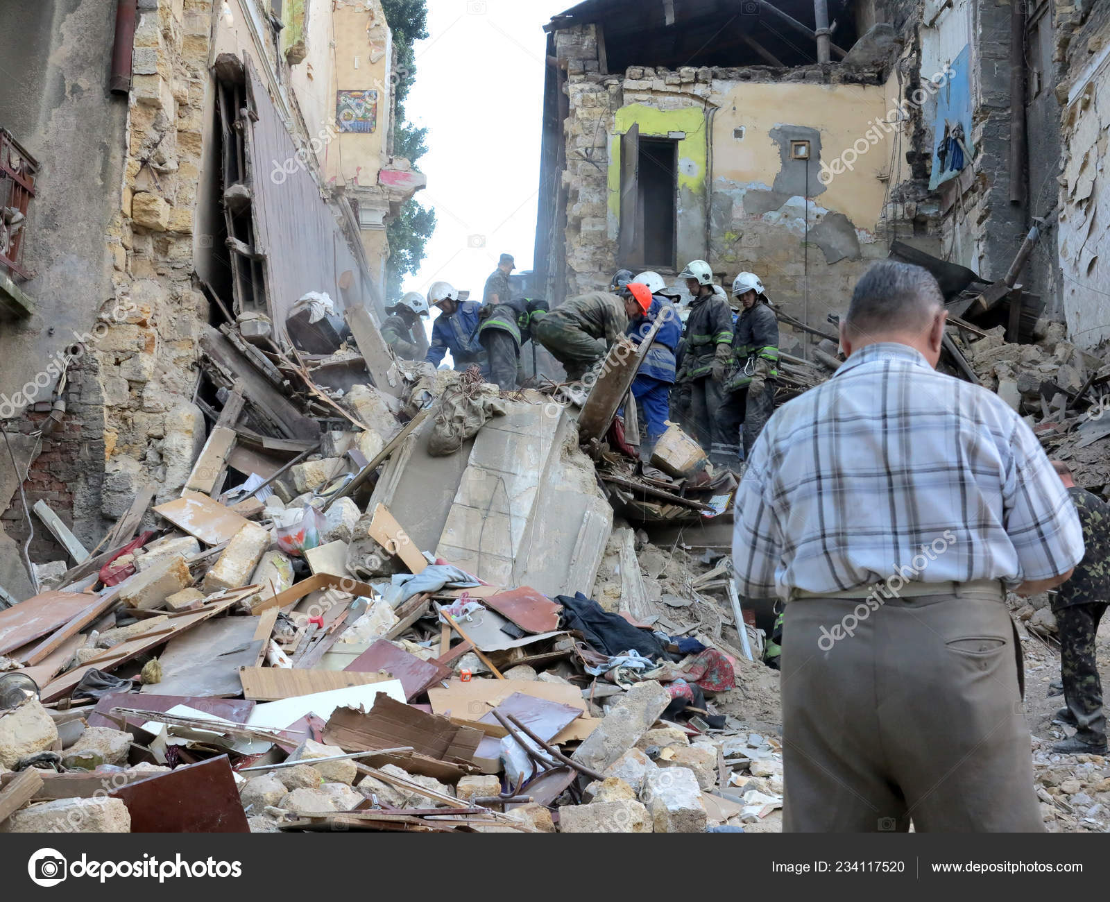 Odessa Ukraine May Residential Building Destroyed Earthquake Rescuers