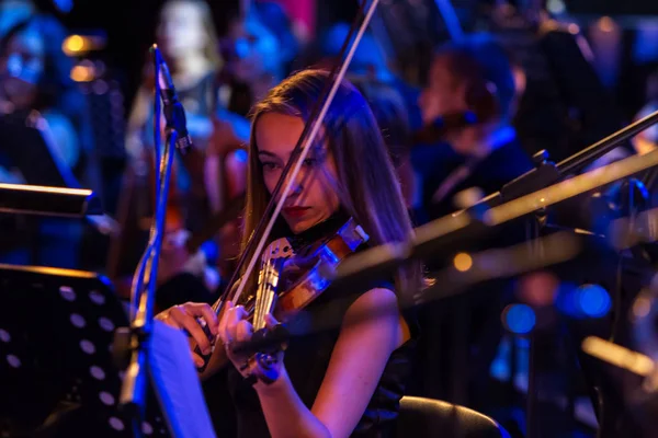 Odessa Ukraina Sierpień 2018 Muzyczne Show Wiele Symphony Orchestra Scenie — Zdjęcie stockowe