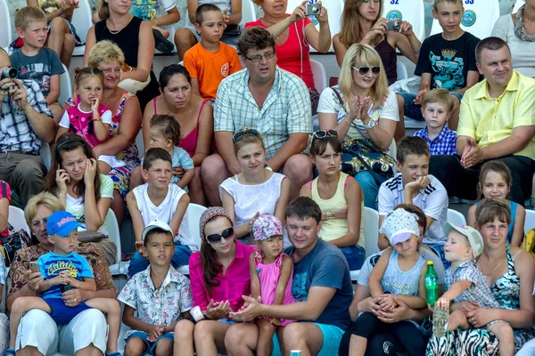 Odessa Ucraina Luglio 2013 Spettatori Felici Estatici Tutte Età Deliziosamente — Foto Stock