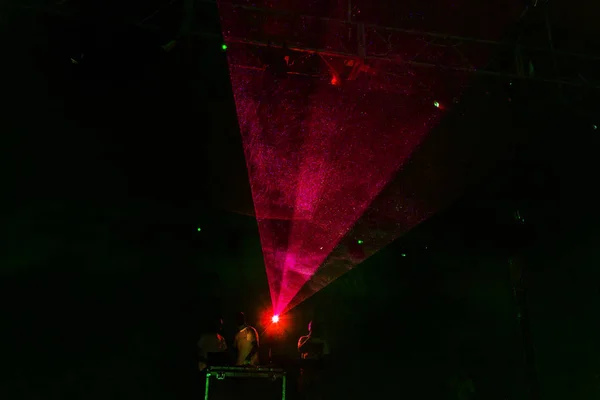Les Lumières Montrent Spectacle Laser Night Club Party Les Gens — Photo