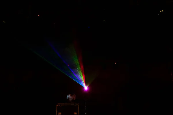 Pokaż Światła Pokaz Laserowy Klub Nocny Strony Wykorzystywać Muzykę Taniec — Zdjęcie stockowe