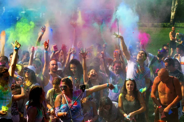 Odessa Ukraina Augusti 2017 Ungdomar Pojkar Och Flickor Kul Holi — Stockfoto