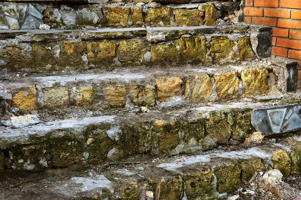 Una Vecchia Scala Esterna Pietra Aperta Pietra Gradini Cemento Della — Foto Stock