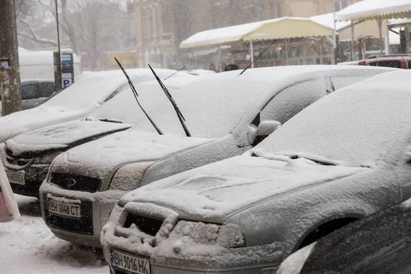 Odessa Ukraine Janeiro 2018 Forte Queda Neve Ciclone Nas Ruas — Fotografia de Stock