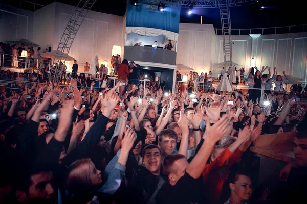 Odessa Ucraina Maggio 2014 Grande Folla Persone Che Divertono Nightclub — Foto Stock