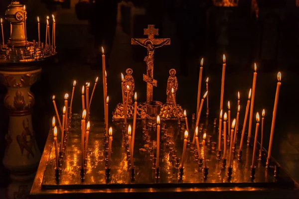 Odessa Ucrania Circus 2018 Velas Encendidas Iglesia Ortodoxa Gente Enciende —  Fotos de Stock