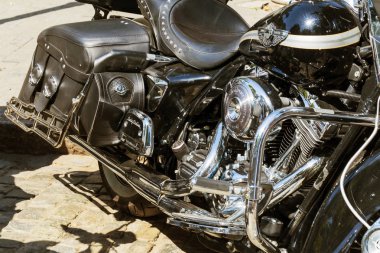 Odessa, Ukrayna 16 Ağustos 2017. Benzersiz motosiklet modellerinin benzersiz, efsanevi eski ve modern pahalı bisikleti otomatik toplayıcıları sergisinde geleneksel sergisinde gösterdi. Bisiklet gösterisi