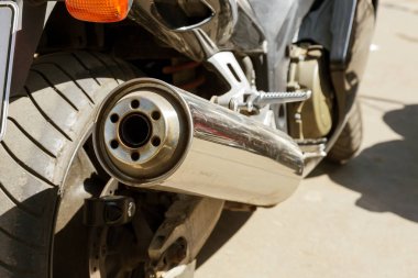 Odessa, Ukrayna 16 Ağustos 2017. Benzersiz motosiklet modellerinin benzersiz, efsanevi eski ve modern pahalı bisikleti otomatik toplayıcıları sergisinde geleneksel sergisinde gösterdi. Bisiklet gösterisi