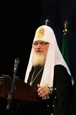 Odessa, Ukrayna, Patrik, tüm Rusya Kirill onur kutlamalarda yıldönümü Rusya vaftiz - 20 Temmuz 2010 itibariyle: Patrik Kirill Ulusal opera binası içinde Ukrayna halkının mübarek