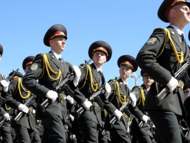 Odessa 4 Mayıs: olayları büyük Vatanseverlik Savaşı zaferle kutlamak için. zafer geçidi, Mayıs 4, 2012 odessa, Ukrayna