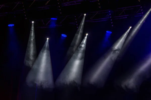 Mxc Pozadí Show Světlo Tmě Interiér Divadla Osvětlena Projektoru Fázi — Stock fotografie