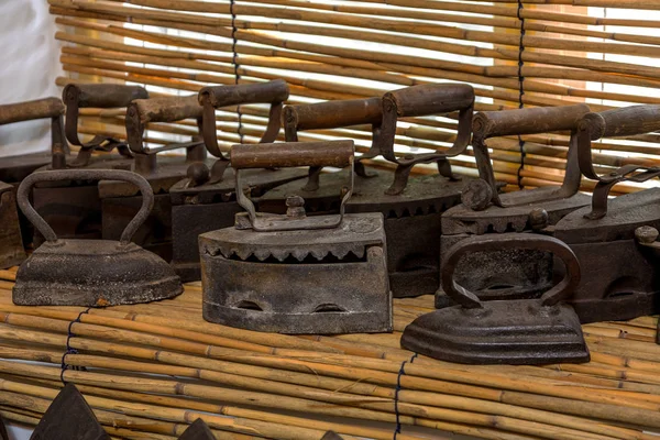 Odessa Ucrânia Setembro 2014 Hall Historical Museum Utensílios Coleção Ferros — Fotografia de Stock