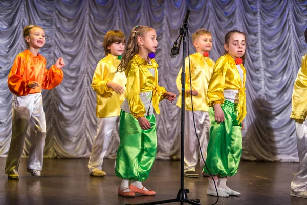 Odessa Ukraine December 2015 Children Musical Groups Singing Dancing Stage — Stock Photo, Image