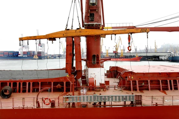 Odessa Ukraine April Loading Cargo Ship Dock Odessa Seaport Mechanized — Stock Photo, Image