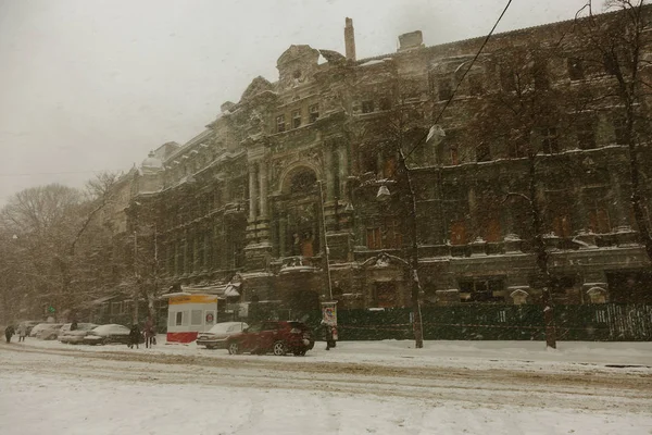 Odessa Ukraine Janeiro 2018 Forte Queda Neve Ciclone Nas Ruas — Fotografia de Stock