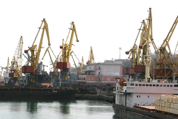 Odessa Ucrania Circa 2008 Buque Carga Industrial Portacontenedores Con Grúa — Foto de Stock