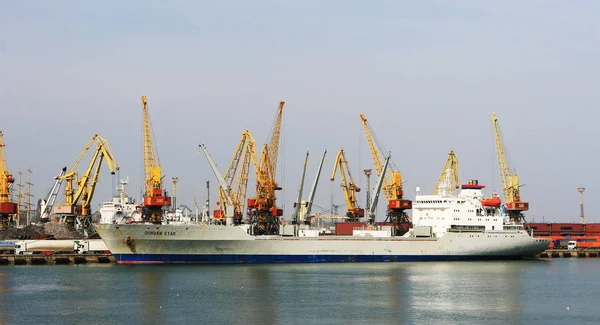 Odessa Ukraine Circa 2008 Cargo Conteneurs Industriels Avec Une Grue — Photo