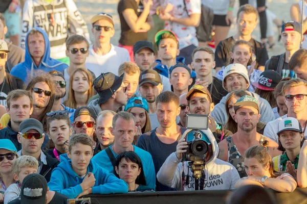 Odessa Ucraina Agosto 2017 Grande Affluenza Spettatori Fan Concerto Rock — Foto Stock
