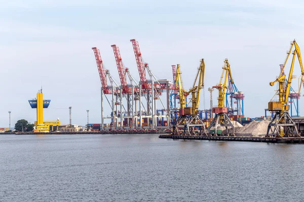 Odessa Ukrayna Ekim 2015 Konteyner Vinç Konteyner Terminal Kargo Limanında — Stok fotoğraf