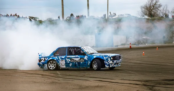 Oděsa Ukrajina Dubna 2017 Combat Povalečů Místních Soutěžích Driftování Napínavou — Stock fotografie