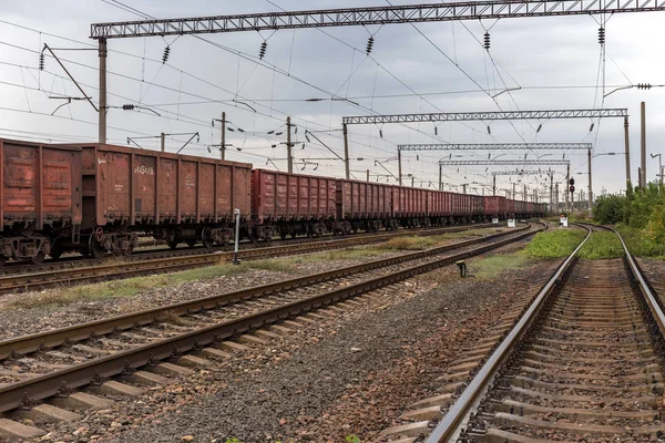 Odessa Ucrania Septiembre 2015 Movimiento Trenes Mercancías Los Ferrocarriles Ucranianos — Foto de Stock
