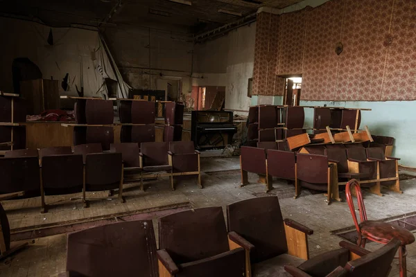 Interieur Van Geruïneerd Verlaten Administratieve Residentiële Gebouw Brand Ruïne Ruïnes — Stockfoto