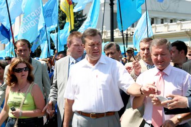 Kiev - 14 Temmuz: Başkan, Ukrayna Viktor Yanukoviç Kiev, Ukrayna 14 Temmuz 2006 tarihinde Cumhurbaşkanı Viktor Yuşçenko karşı bağımsızlık bir miting sırasında