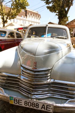 Odessa, Ukrayna 16 Ağustos 2017: Araçların benzersiz modelleri benzersiz, efsanevi vintage retro otomobil oto toplayıcıları sergisinde geleneksel sergi gösterilir. Retro Vintage Otomobil Fuarı