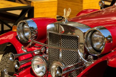 Odessa, Ukrayna 16 Ağustos 2017: Araçların benzersiz modelleri benzersiz, efsanevi vintage retro otomobil oto toplayıcıları sergisinde geleneksel sergi gösterilir. Retro Vintage Otomobil Fuarı