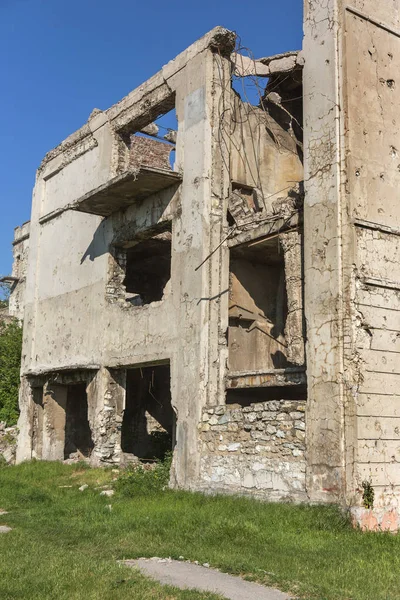 Abandoned Destroyed Explosion Bombing Shelling Destroyed Building Holes Shells Traces — Stock Photo, Image