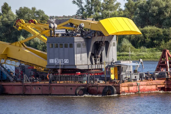 Kasimov Oroszország 2015 Július Erős Folyó Vontatóhajó Szállítja Folyó Port — Stock Fotó