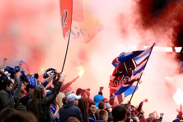 Oděsa Ukrajina Července 2013 Emocionální Fotbaloví Fanoušci Podporují Tým Stadionu — Stock fotografie