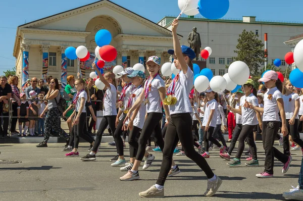 Novorossiysk Rusko Května 2018 Prvomájové Demonstrace Mír Práce Května Lidé — Stock fotografie