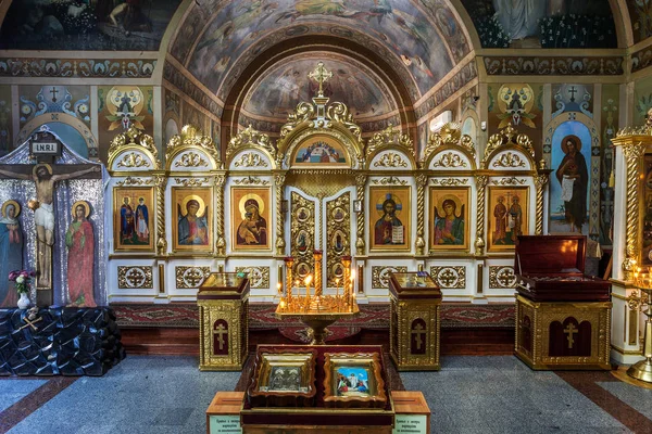 Odessa Ucrânia Interior Igreja Ortodoxa Altar Iconostase Belos Arcos Arquitetônicos — Fotografia de Stock