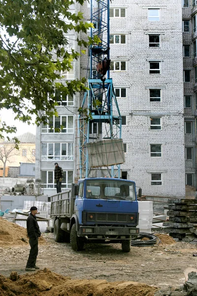 Одесса Украина Декабря 2007 Года Рабочие Стройплощадке Высотного Здания Предварительные — стоковое фото