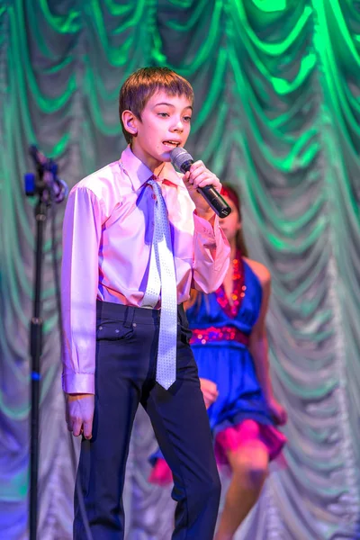 Odessa Ucraina Dicembre 2015 Gruppi Musicali Bambini Che Cantano Ballano — Foto Stock