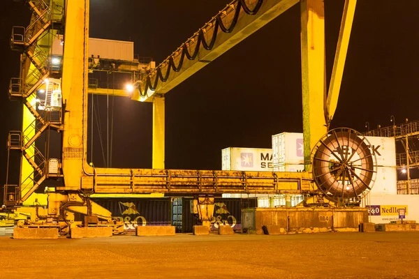 Odessa Kasım Konteynerler Içinde Iyichevck Seaport Denizcilik Gemi Üzerinde Gece — Stok fotoğraf