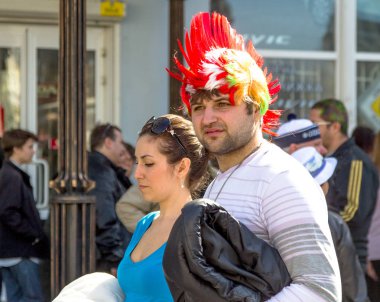 Odessa, Ukrayna - 1 Nisan: insanlar Odessa mizah 1 Nisan 2013 kutlamak. Mizah Odessa'da Nisan aptal gün her yıl düzenlenen bir büyük mizah festivali var. Güzel komik gençler 