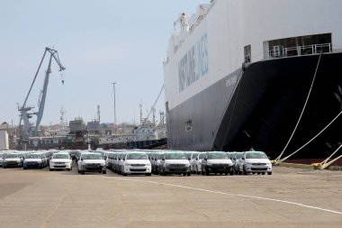 Odessa - 15 Mart: deniz gümrük sınır kapısında, Ukrayna noktası. Yeni araba peresechekla sınır denizden taburcu büyük toplu iş iş feribot Odessa - Varna, Bulgaristan, 15 Mart 2013 yılında Odessa, Ukrayna