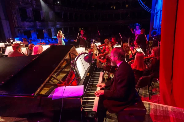 Odessa Ucrania Agosto 2018 Espectáculo Musical Orquesta Sinfónica Variedades Escenario — Foto de Stock