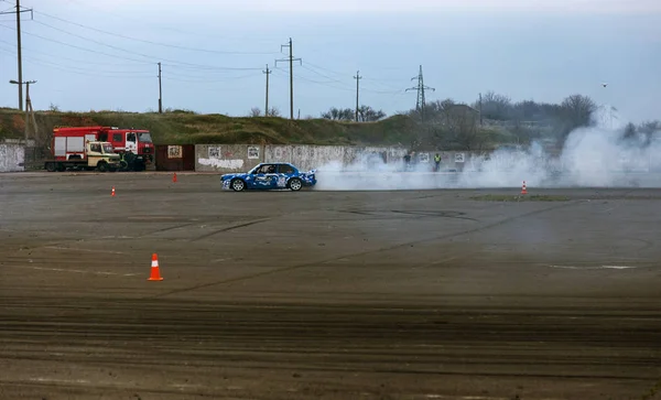 Oděsa Ukrajina Dubna 2017 Combat Povalečů Místních Soutěžích Driftování Napínavou — Stock fotografie