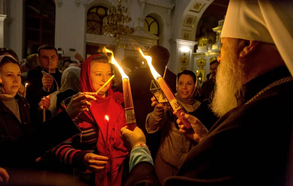 Odessa Ukraine April 2015 Easter Parishioners Orthodox Church Holy Fire — Stock Photo, Image