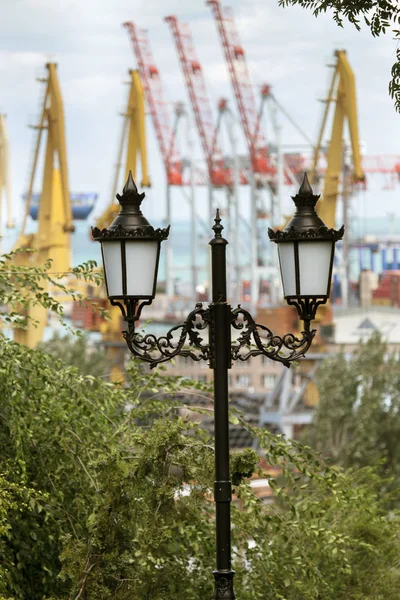 Oryginalny Styl Vintage Lampy Uliczne Oświetlenia Ulic Miasta Lato Słupy — Zdjęcie stockowe