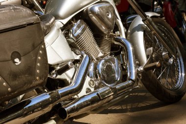 Odessa, Ukrayna 16 Ağustos 2017. Benzersiz motosiklet modellerinin benzersiz, efsanevi eski ve modern pahalı bisikleti otomatik toplayıcıları sergisinde geleneksel sergisinde gösterdi. Bisiklet gösterisi