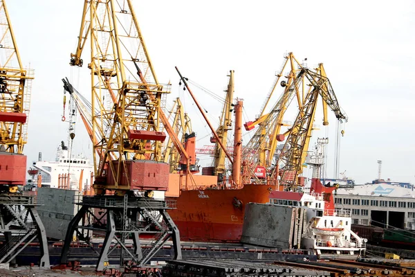 Odessa Oekraïne December 2008 Zee Containerterminal Marine Kranen Ladingen Meer — Stockfoto