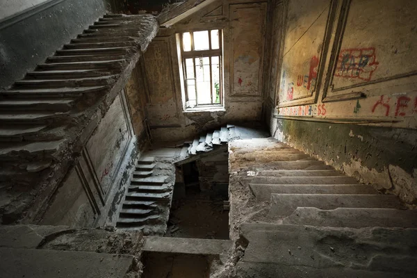 Mystisches Interieur Ruinen Einer Verlassenen Ruine Eines Antiken Gebäudes Aus — Stockfoto