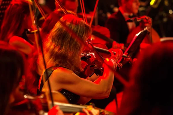 Odessa Ukraina Sierpień 2018 Muzyczne Show Wiele Symphony Orchestra Scenie — Zdjęcie stockowe