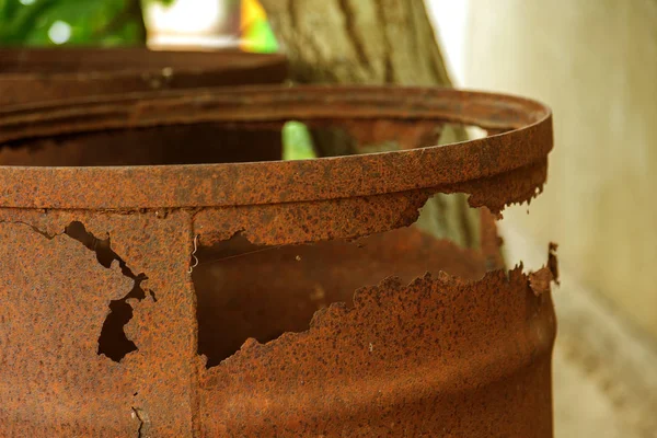 Tamburi Acciaio Arrugginito Danneggiato Con Corrosione — Foto Stock
