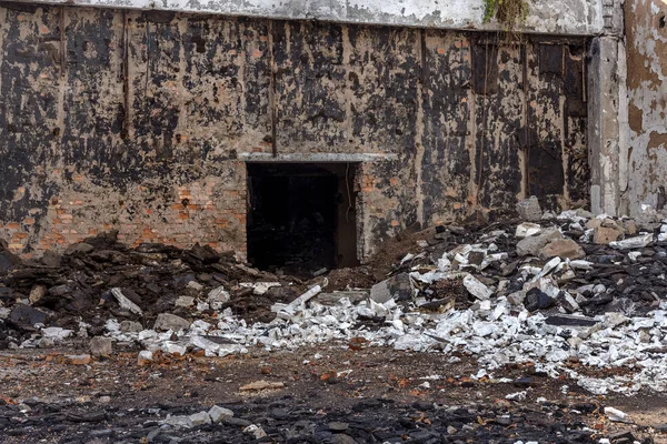 Eski Endüstriyel Fabrika Binaları Kalıntıları Ile Manzara Moloz Ile Terk — Stok fotoğraf